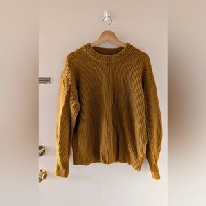 Everlane The Cocoon Crew in Alpaca. Gold, sz S/small